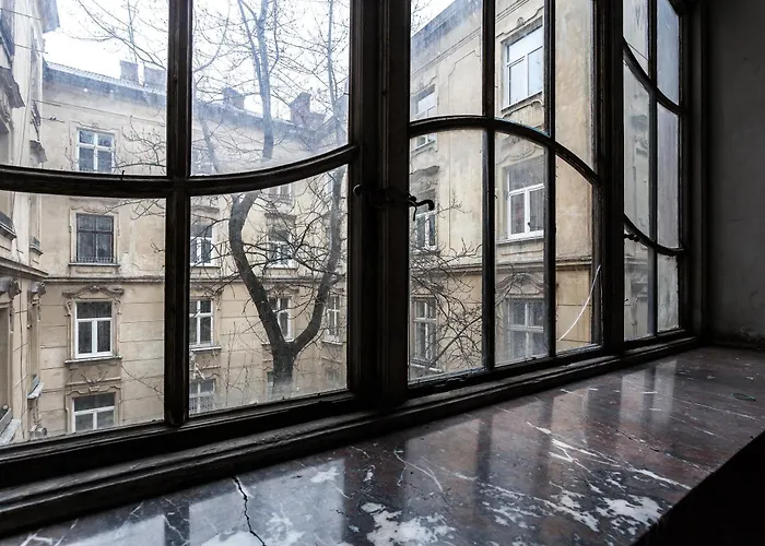 ホステル レオスフェア