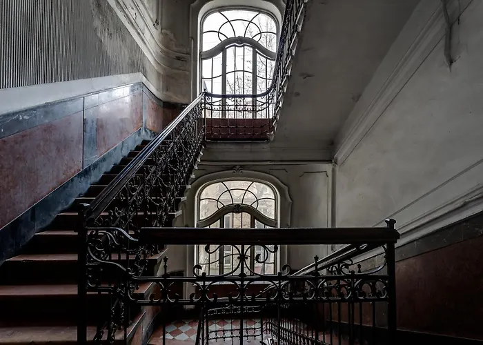 ホステル レオスフェア リヴィウ